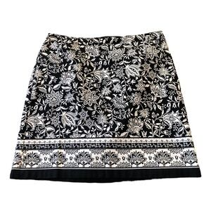 Talbots Black White Floral Printed A-Line Lined Skirt Stretch Size 10 Summer